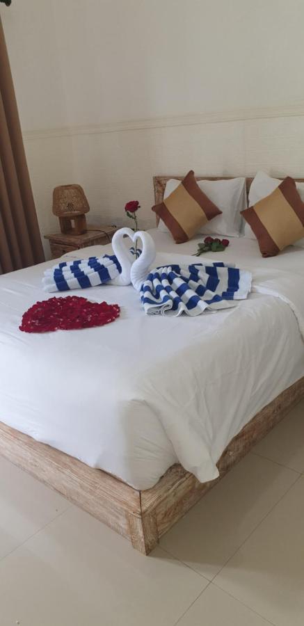 Sun Homestay Canggu Extérieur photo