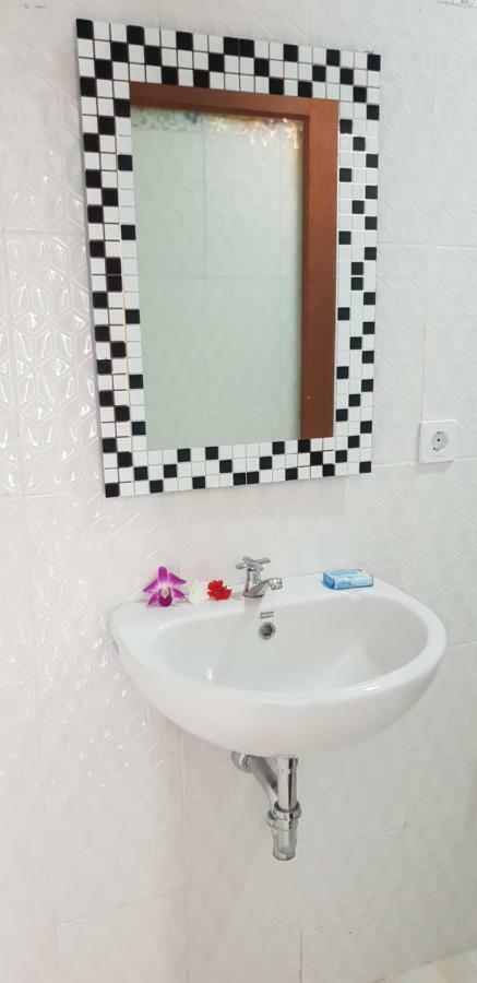 Sun Homestay Canggu Extérieur photo